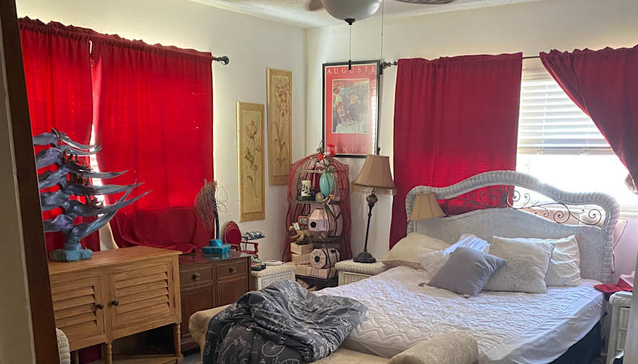 Lisa's room