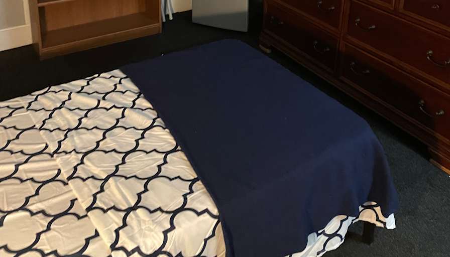 Thomas's room