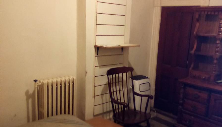 Shaun C Monroe's room