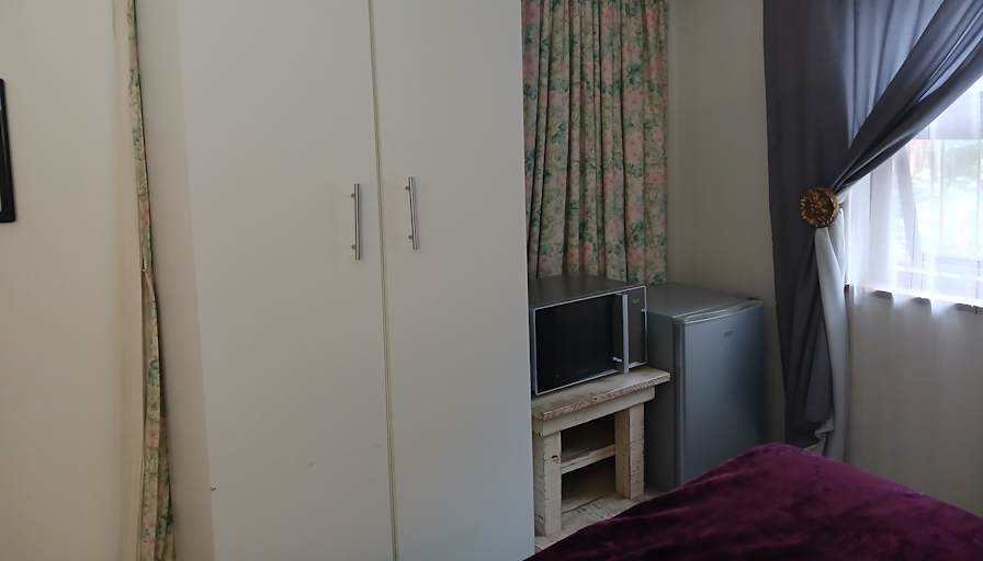 Robyn's room