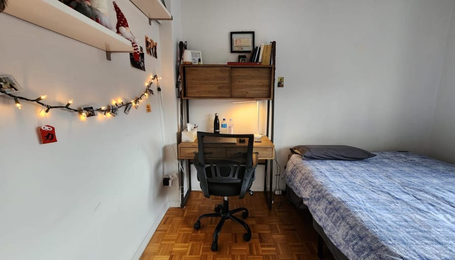 Federico's room