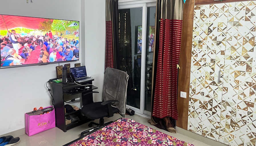Rohit Chaudhary's room