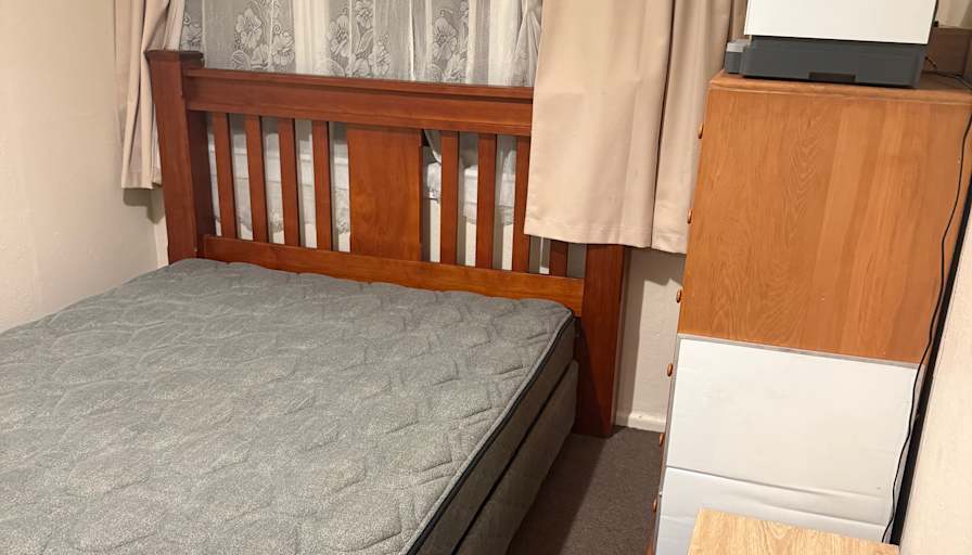 Gareth's room