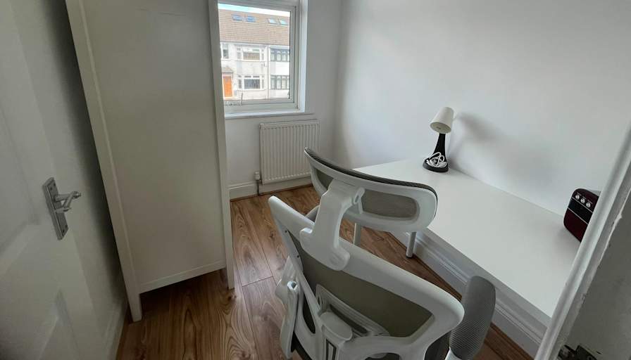 Anne's room