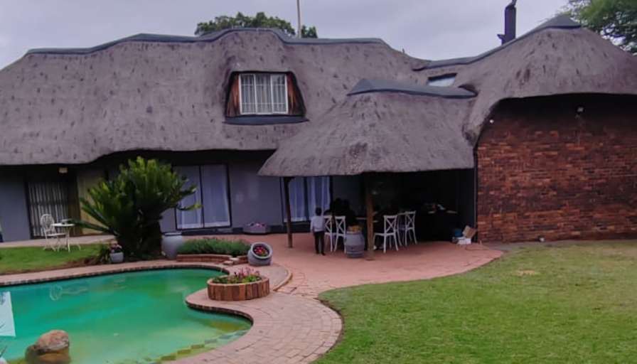 Michelle Modise's room