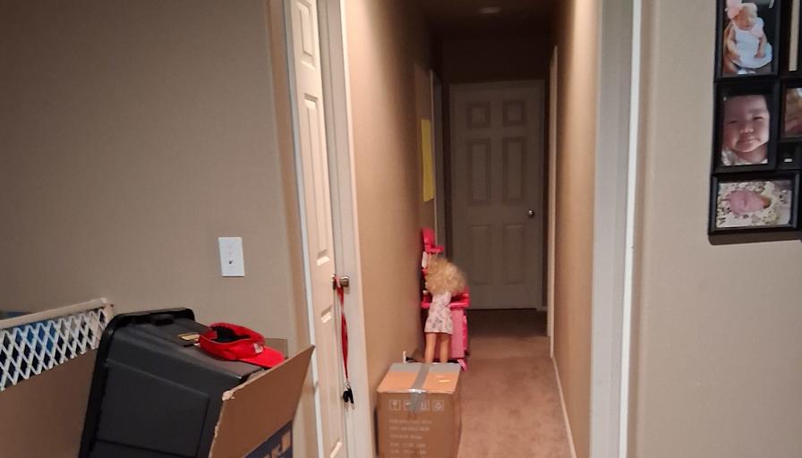 Laire's room