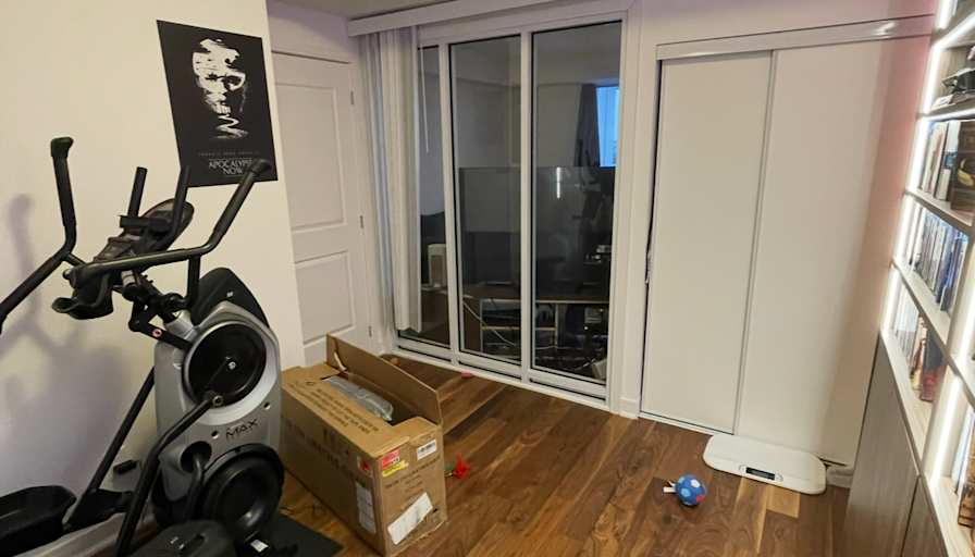 Mahdi's room