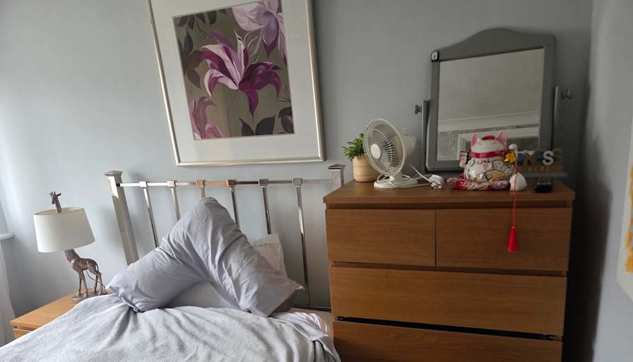 Philippa Jl's room