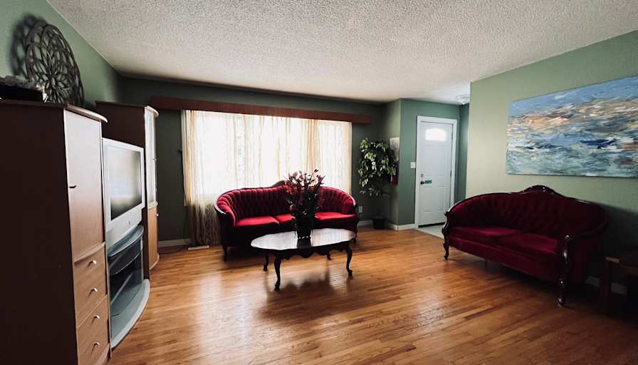 Flo's room
