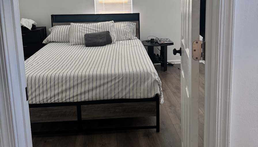Nube Martinez's room