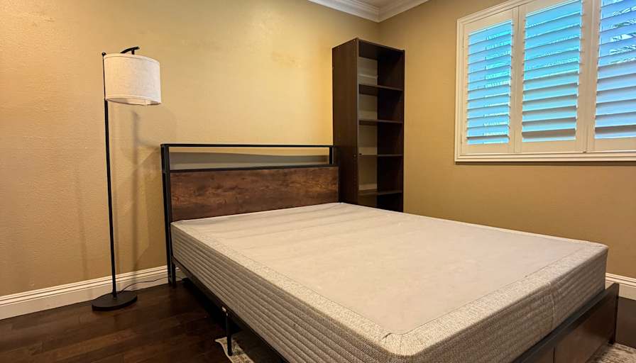 Tim Hoang's room