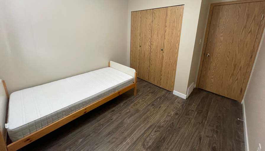 Raymond  Acordon's room