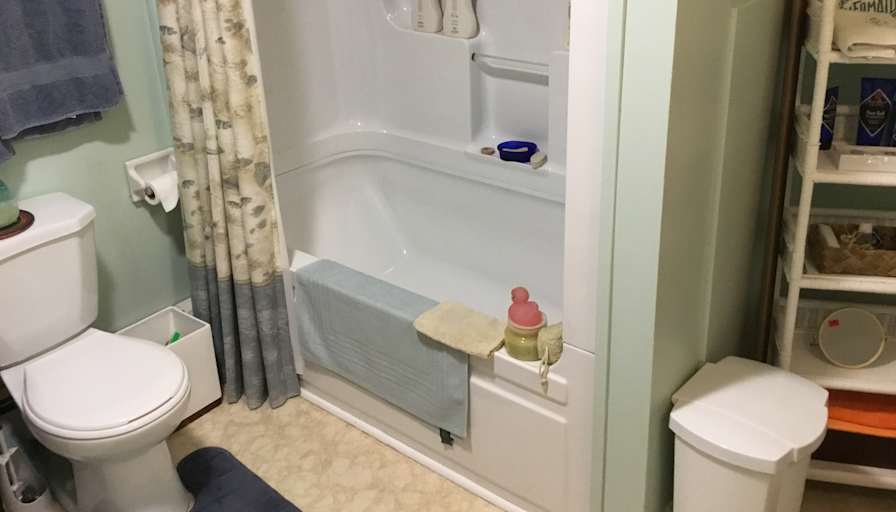 Room for rent's room
