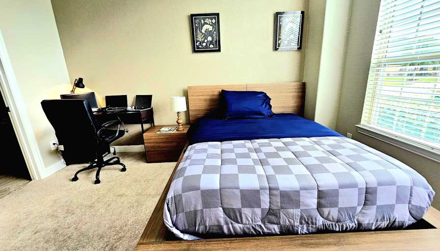 Sims's room