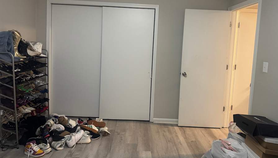 Thelma's room