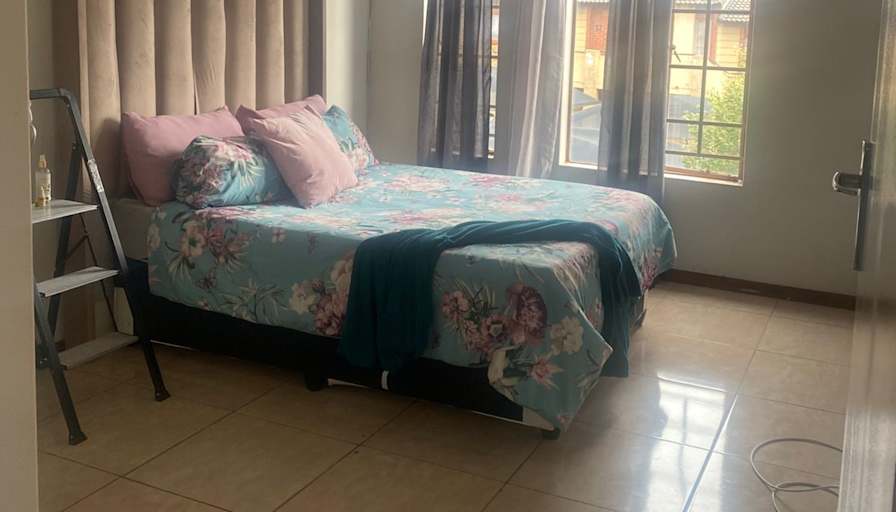 Nontobeko's room