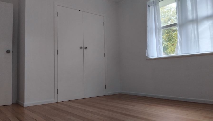 geoff's room