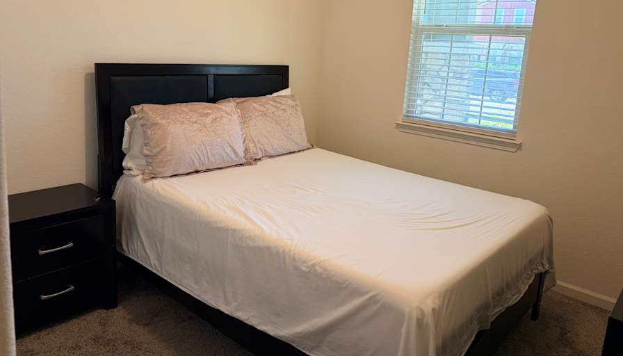 Leyssa's room