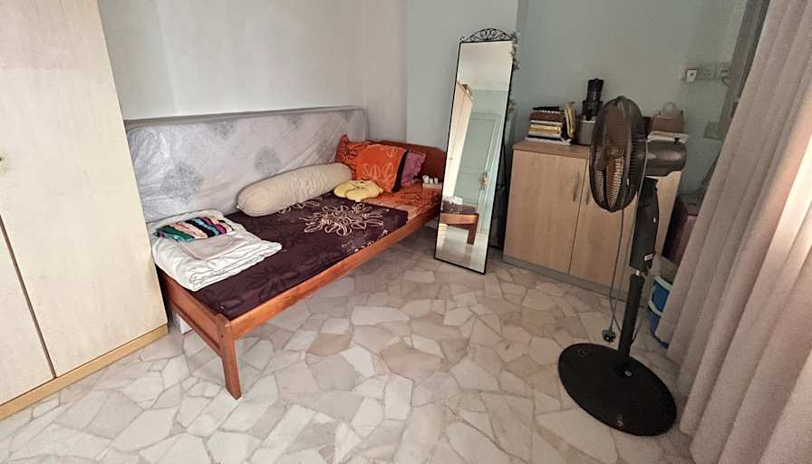 Sherlyne Woo's room