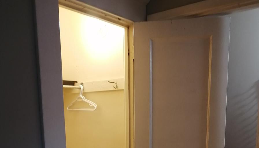 Alice.'s room