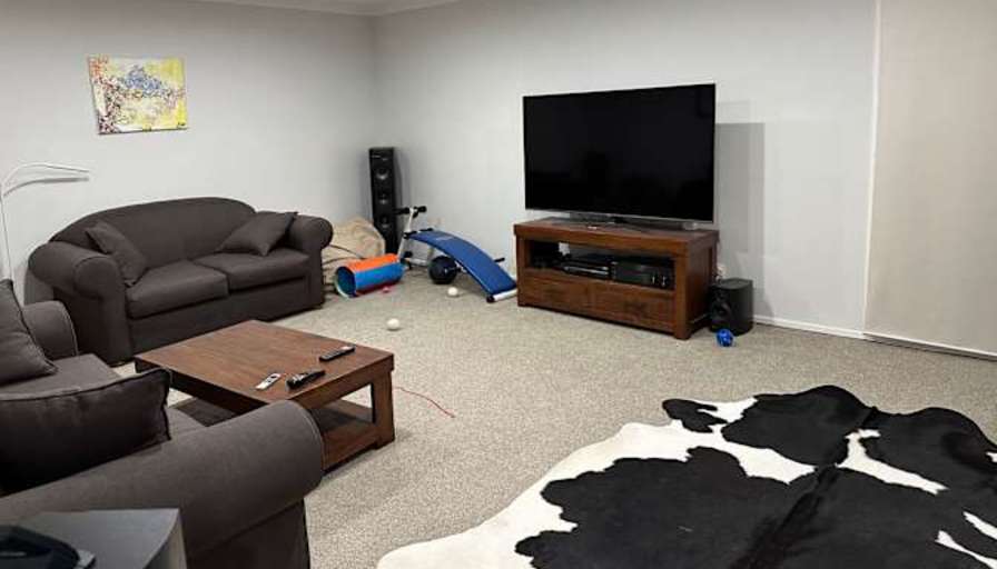 Tony's room