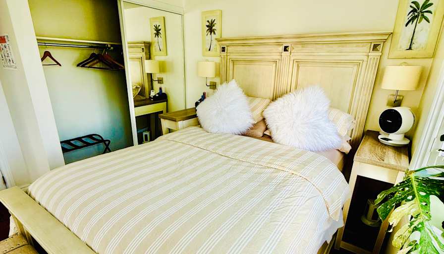 Stephen's room