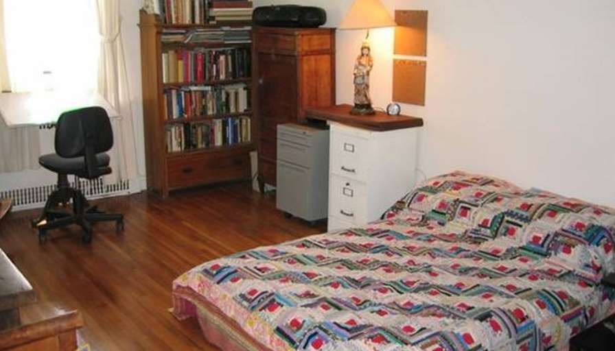 Annie's room