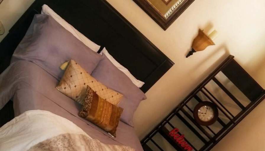 Carmen's room