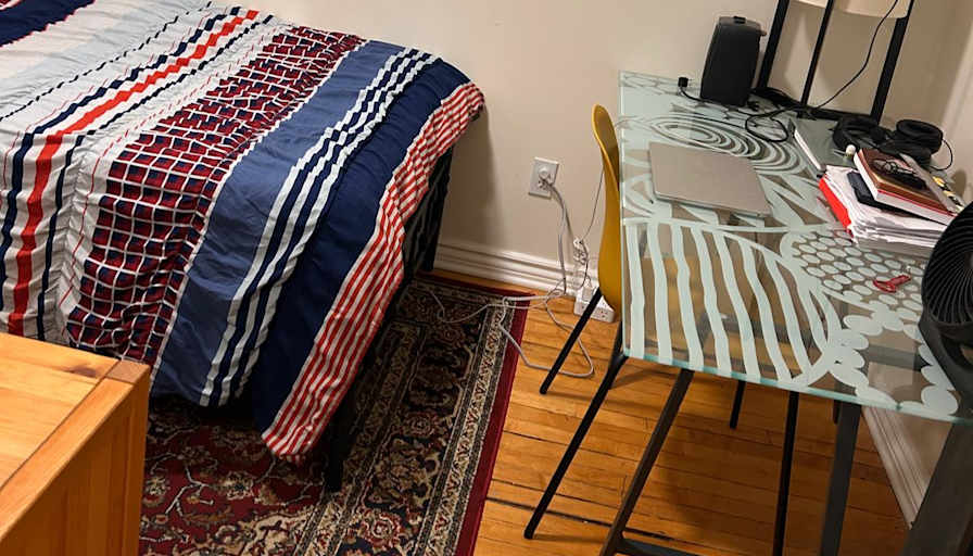 Craig YEG's room