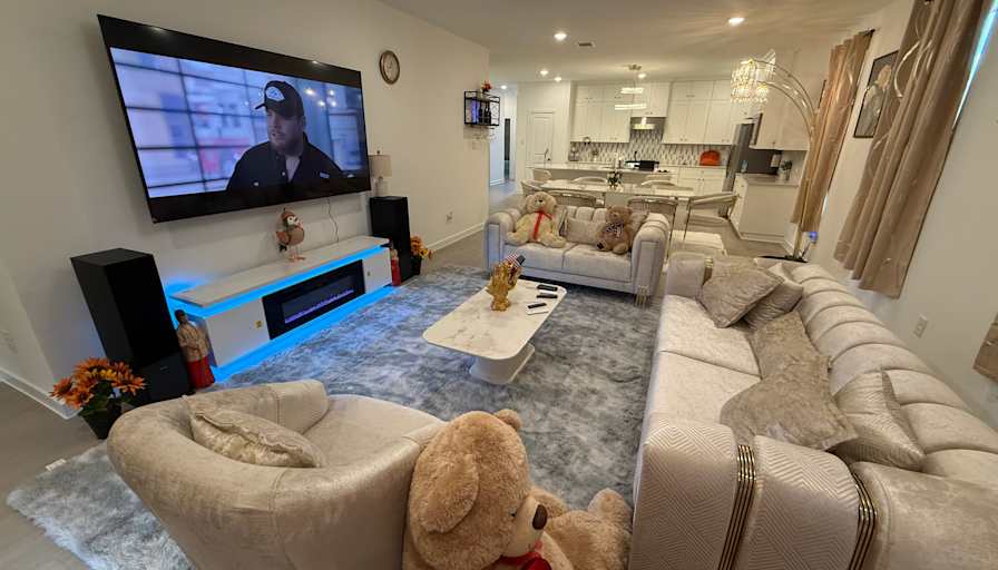 NCHEDO CHUKWUMA's room