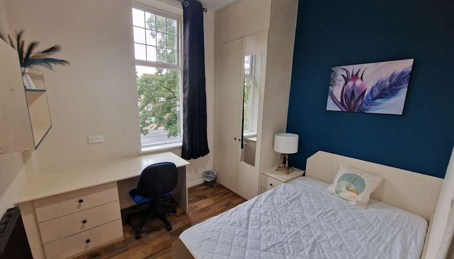 Dawnvale Estates's room