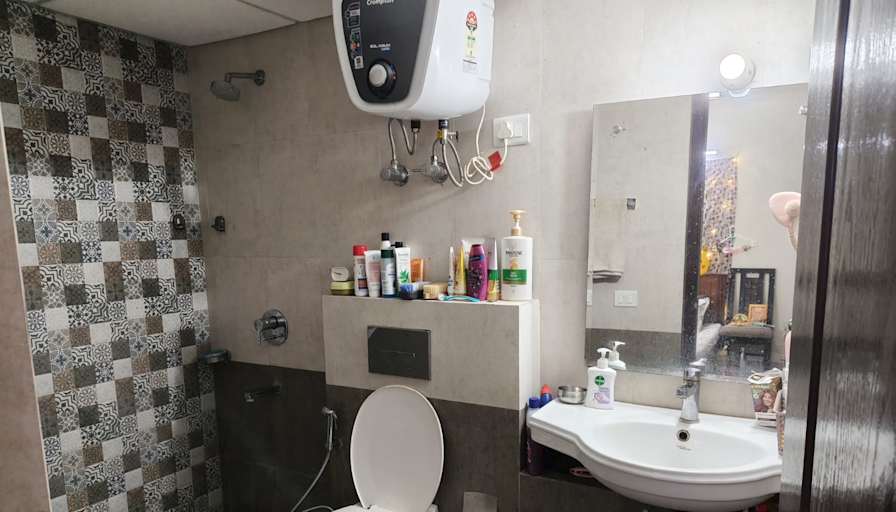 Neelakshi bougal's room