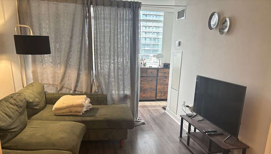 Gaye Bingul's room