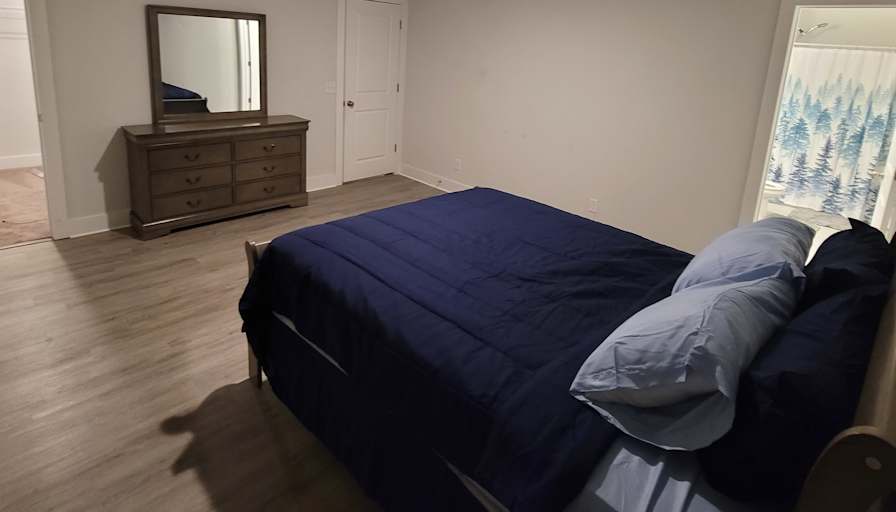 Ken's room