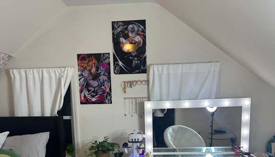 Vivie's room