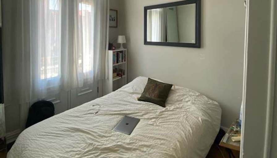 Ali's room