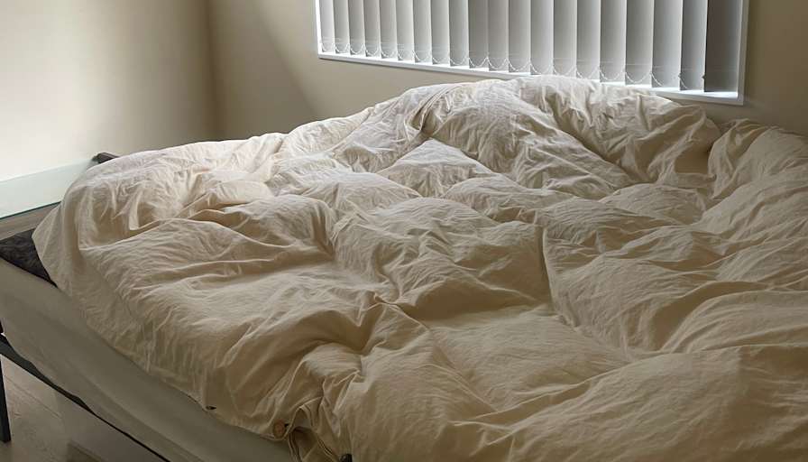 Si Young Jo's room