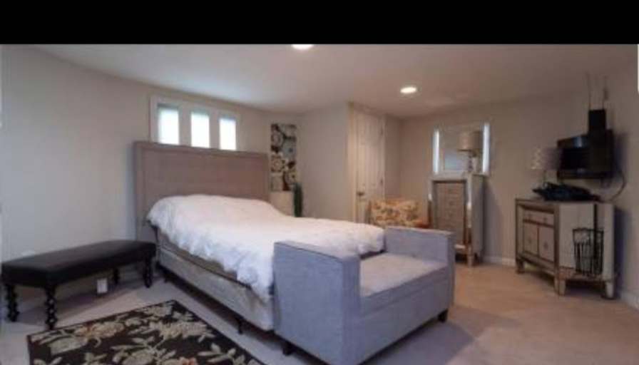 Lyn's room