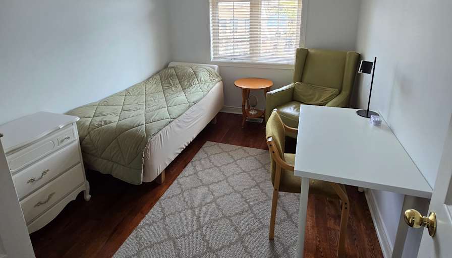 Zerrin's room