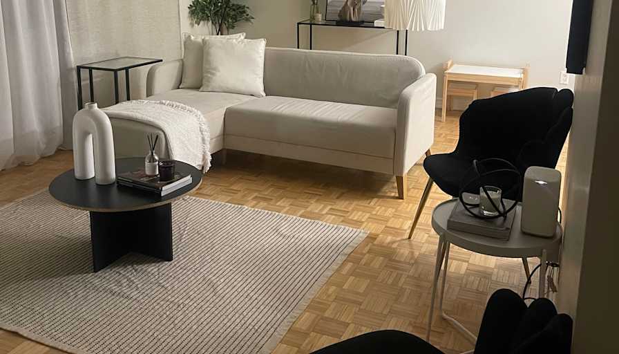 ROOM FOR RENT's room