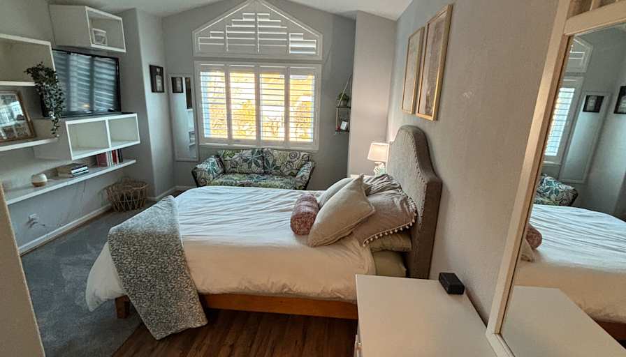 Lisa's room
