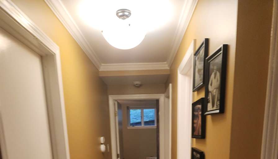 Gus Keach's room