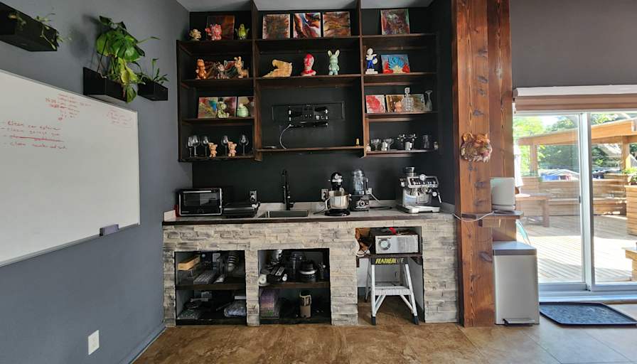 Patrick Vien's room
