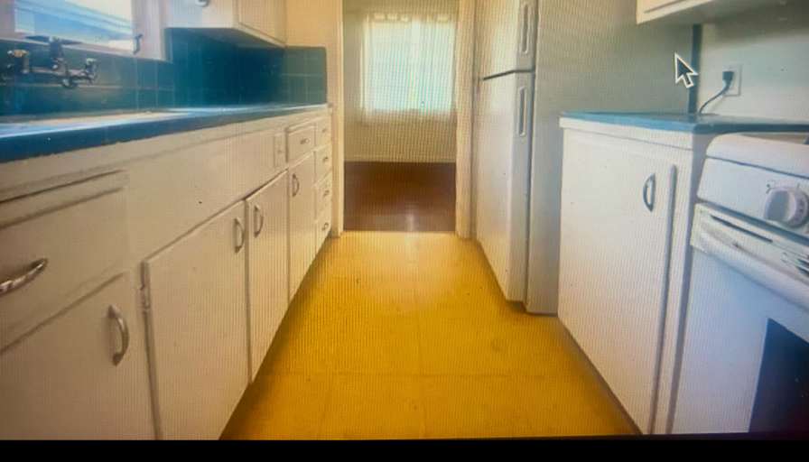Kanissia Davis's room