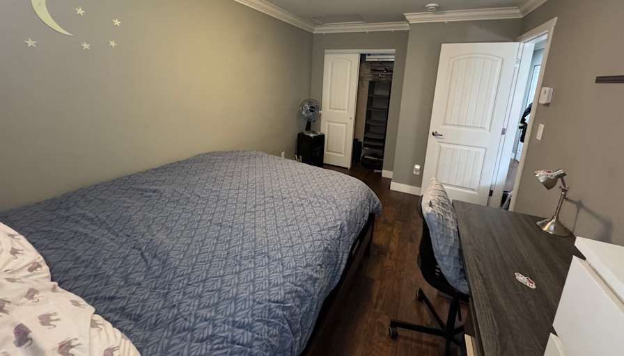 Jenapril Ramos's room