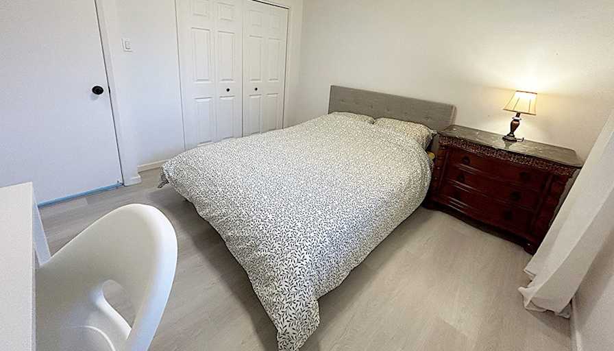 Shahram's room