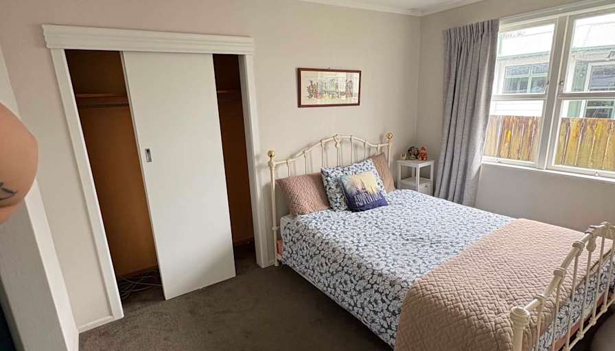 Shallan's room