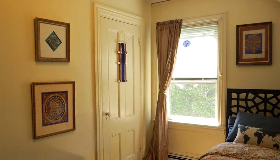 Watertown apartment share's room
