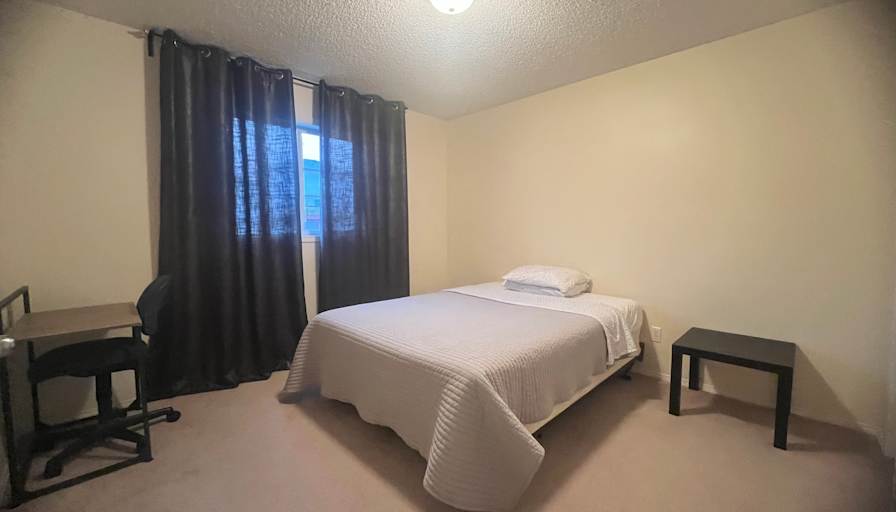 Flo's room
