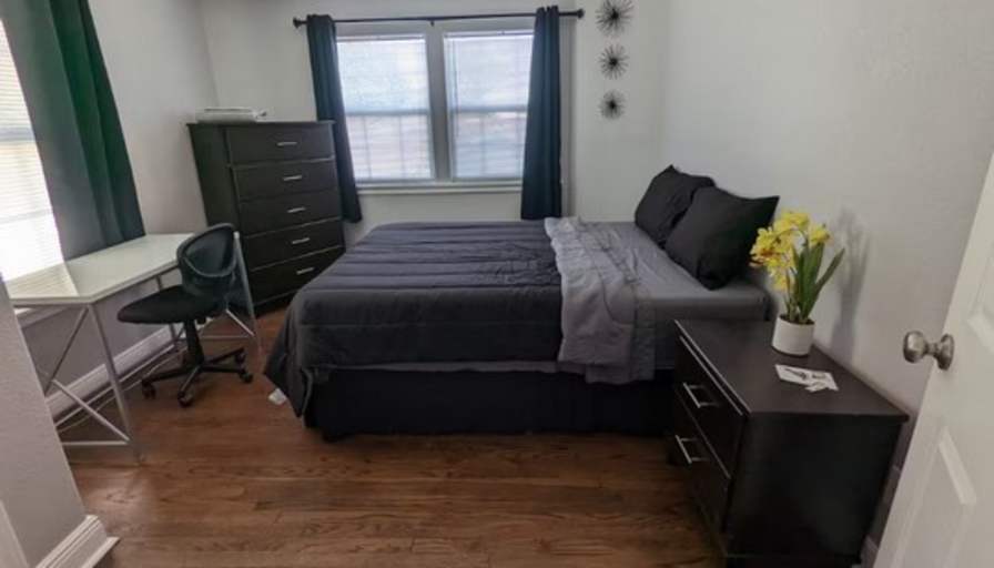 Kayla's room